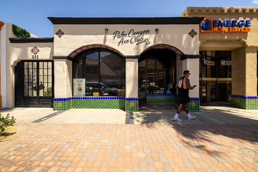 310-320 N Palm Canyon Dr, Palm Springs, CA for lease - Building Photo - Image 3 of 19
