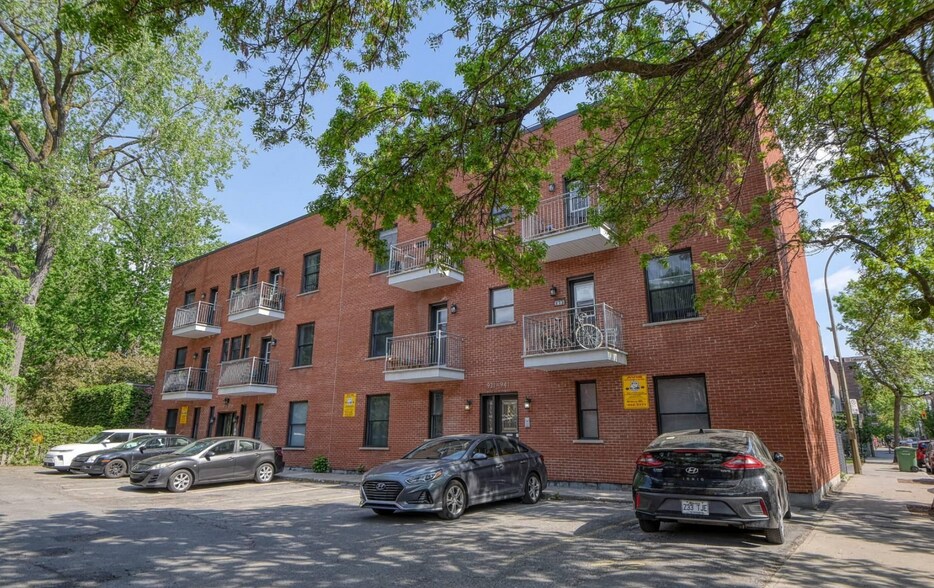 931-941 Rue Robin, Montréal, QC for sale - Primary Photo - Image 1 of 1