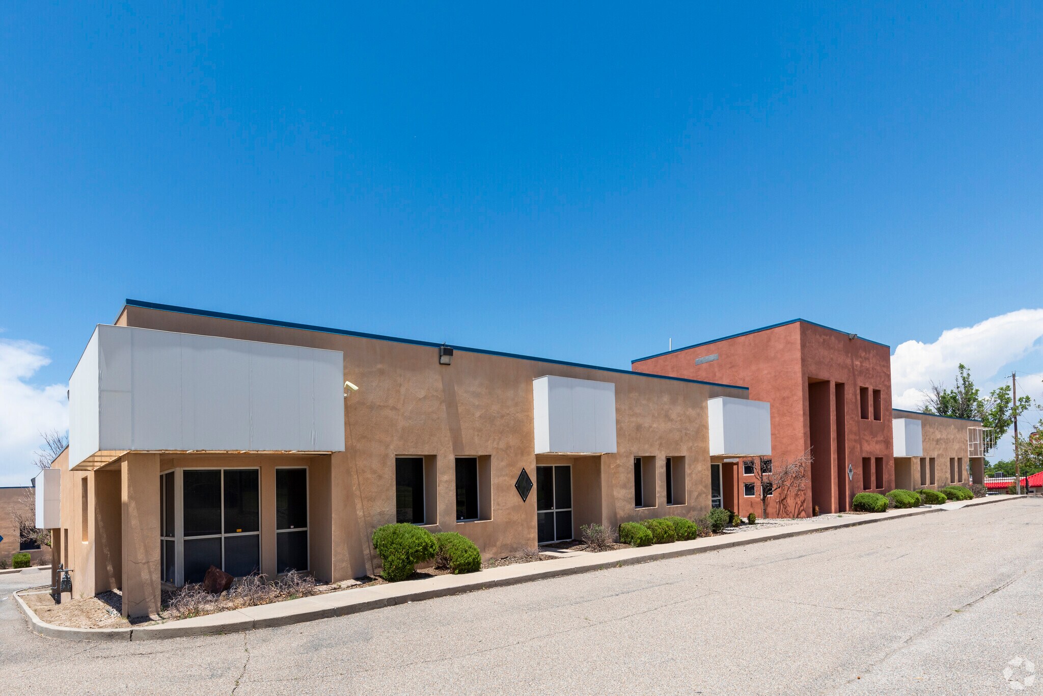 2021 Girard Blvd SE, Albuquerque, NM for sale Primary Photo- Image 1 of 9