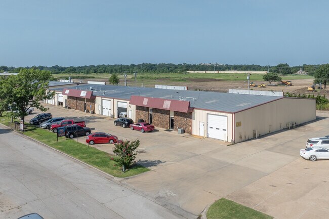 Plus de détails pour 5130-5159 S 94th East Ave, Tulsa, OK - Local d'activités à louer