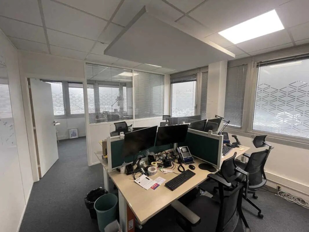 Office in Bruges for lease Interior Photo- Image 1 of 5