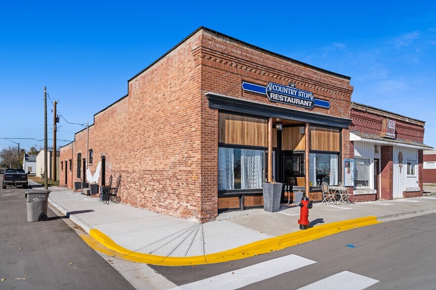 320 Railway Ave, Granum, AB à louer - Photo du bâtiment - Image 2 de 16