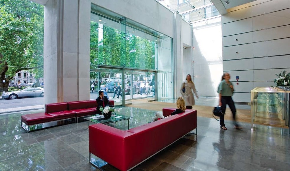 Berkeley Sq, London for lease - Lobby - Image 3 of 42