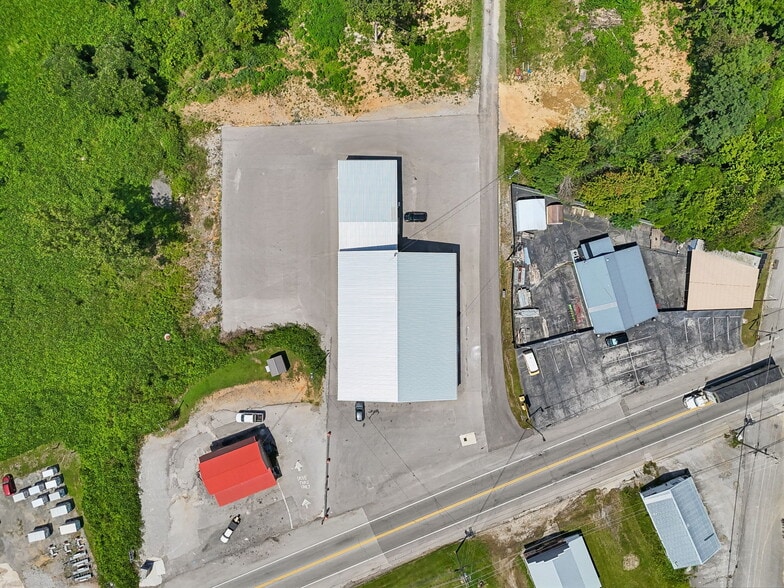 404 Beersheba Hwy, McMinnville, TN à vendre - Photo du bâtiment - Image 3 de 15