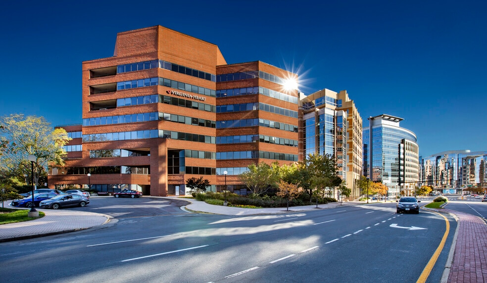 1005 N Glebe Rd, Arlington, VA for lease - Building Photo - Image 2 of 24