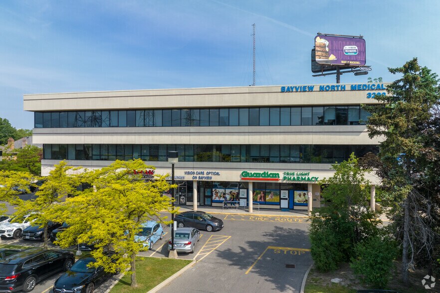 3292 Bayview Ave, Toronto, ON à louer - Photo du bâtiment - Image 2 de 5