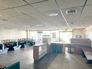 19325-19371 S Dixie Hwy, Miami, FL for lease Building Photo- Image 2 of 5