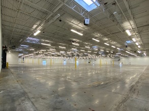 2525 Pio Nono Ave, Macon-Bibb, GA for lease Interior Photo- Image 2 of 12