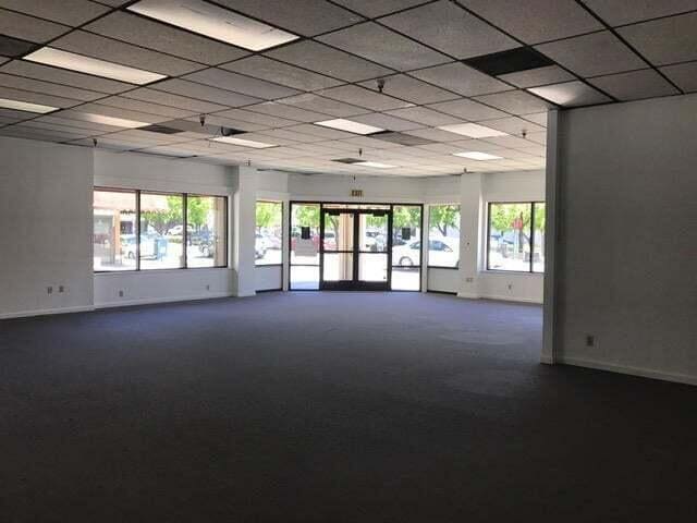 1670 Market St, Redding, CA à louer - Photo intérieure - Image 2 de 4
