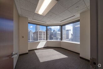 601 Montgomery St, San Francisco, CA for lease Interior Photo- Image 2 of 5