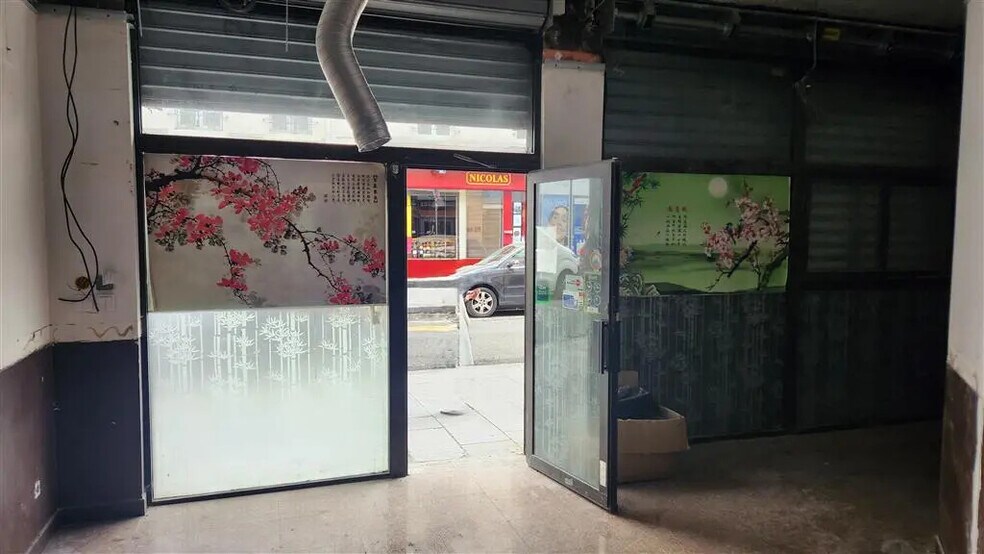 Commerce de détail dans Paris à louer - Photo du bâtiment - Image 3 de 8