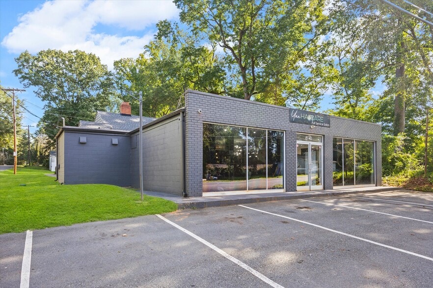 8140 Mount Holly Rd, Charlotte, NC for sale - Building Photo - Image 2 of 14
