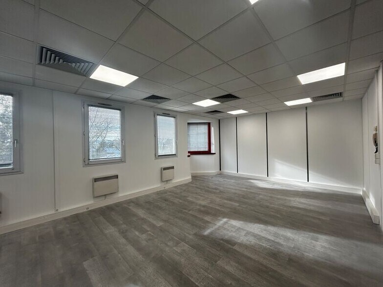 Rue De Gerland, Lyon for lease - Interior Photo - Image 2 of 5