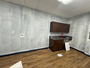 7200 E Hampden Ave, Denver, CO for lease Interior Photo- Image 2 of 4
