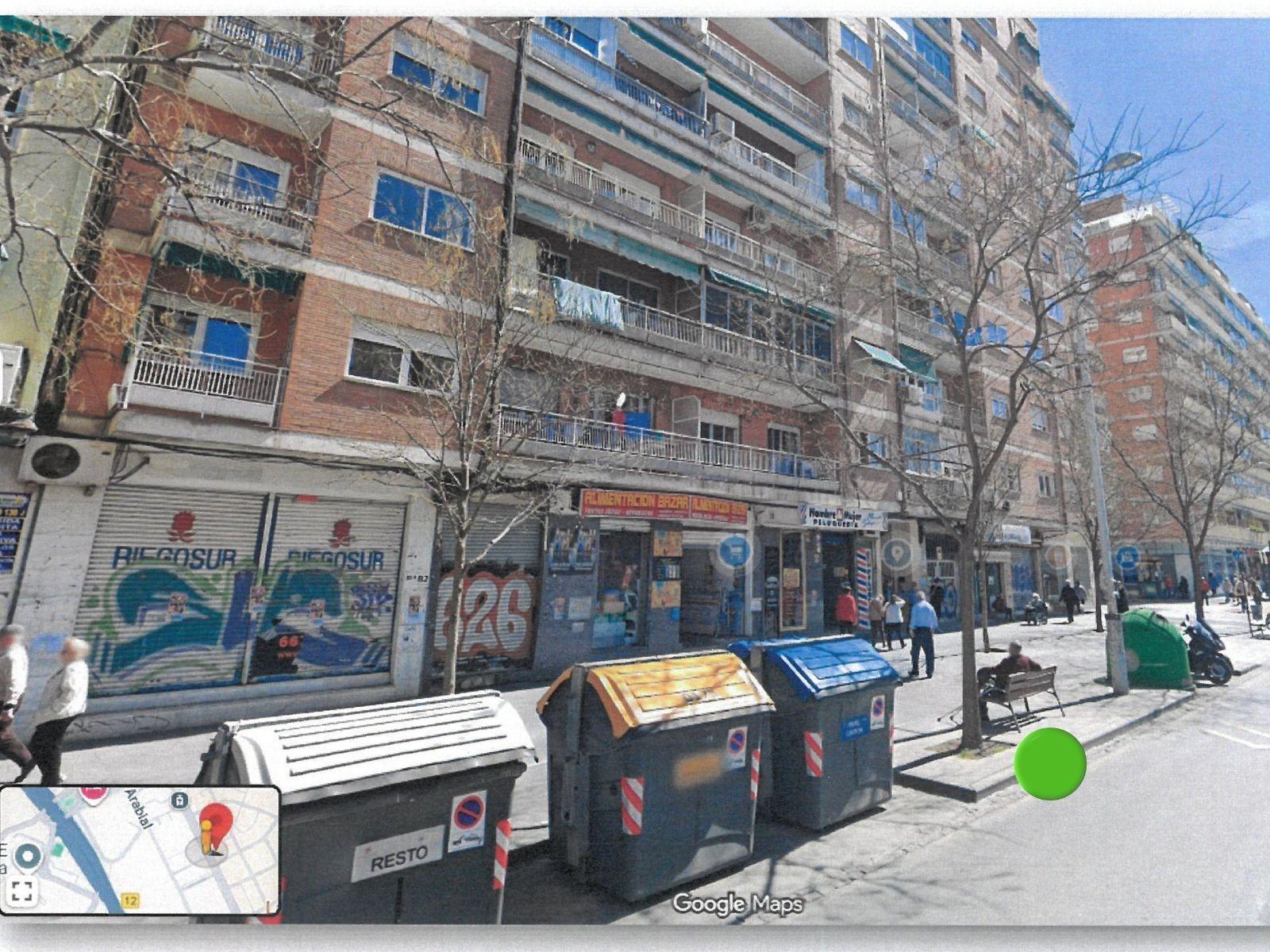 Retail in Granada, Granada for lease Building Photo- Image 1 of 14