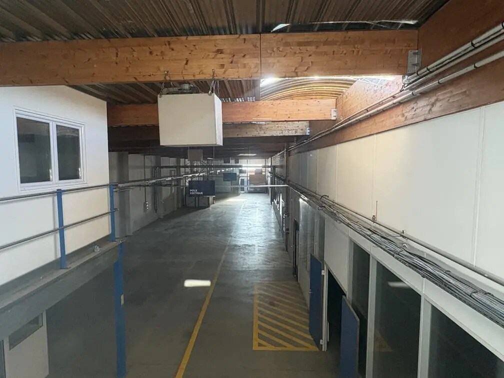 Industrial in Colombes for lease Interior Photo- Image 1 of 7