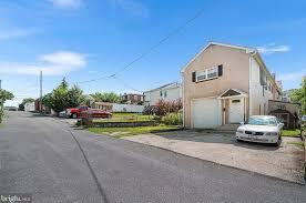 407 Holstein St, Bridgeport, PA à vendre - Photo du bâtiment - Image 3 de 3