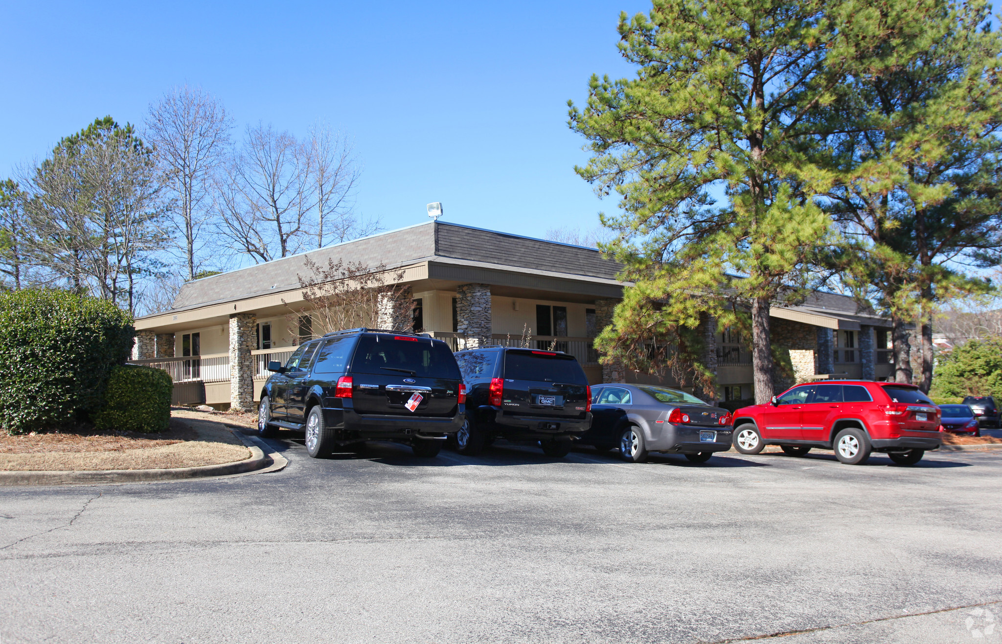 200-300 Vestavia Pky, Birmingham, AL for lease Primary Photo- Image 1 of 13