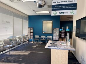 9300 W Overland Rd, Boise, ID for lease Interior Photo- Image 2 of 13