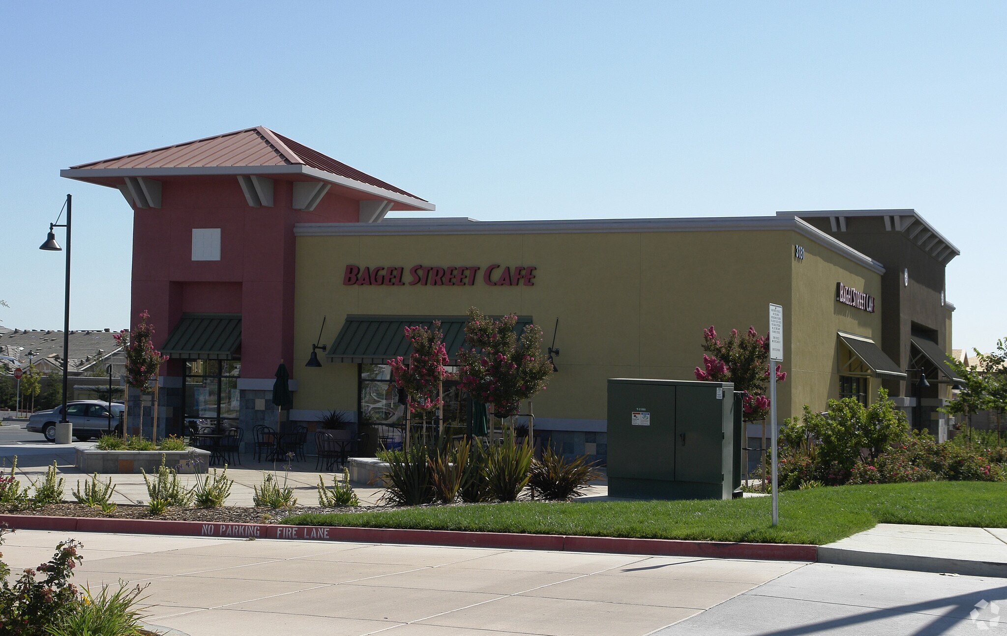 Balfour Rd, Brentwood, CA à louer Photo du bâtiment- Image 1 de 10