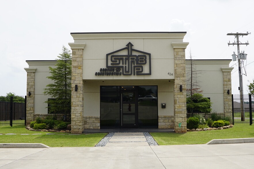 424 S Main St, Newcastle, OK for lease - Building Photo - Image 2 of 19