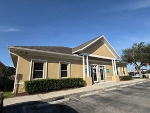 5282-5286 Applegate Dr, Spring Hill, FL à louer Photo du bâtiment- Image 2 de 15
