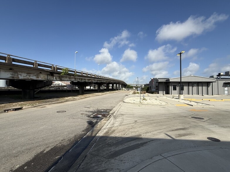 2935 Airline Dr, Metairie, LA à vendre - Photo du bâtiment - Image 3 de 9