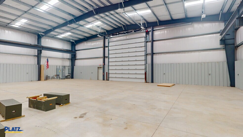 2430 Funston St, Youngstown, OH à louer - Photo du bâtiment - Image 3 de 17