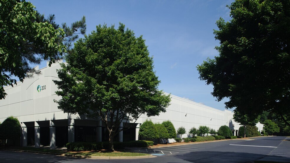 200 Best Friend Ct, Norcross, GA for lease - Building Photo - Image 1 of 11