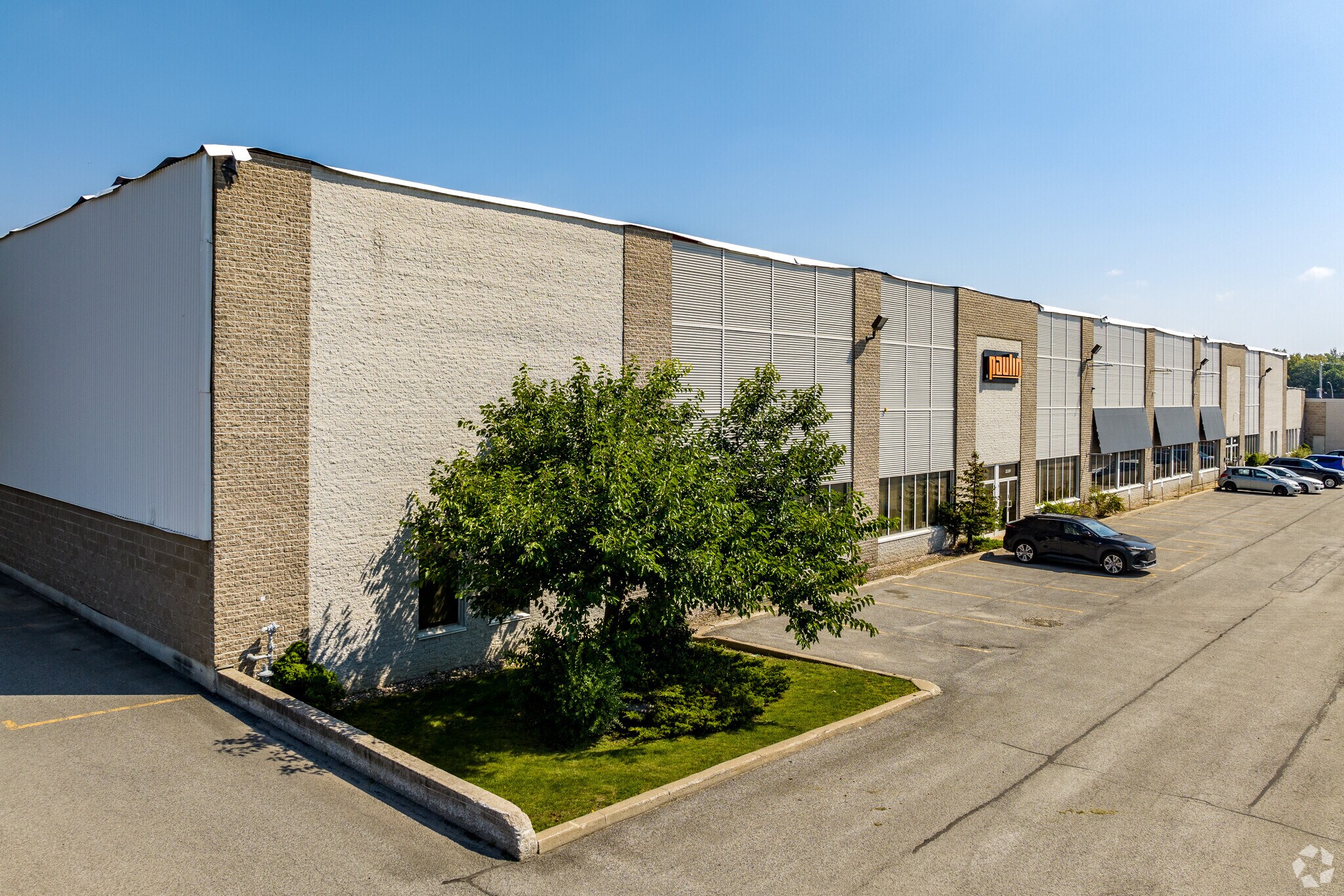 2575-2583 Rue Debray, Laval, QC à vendre Photo principale- Image 1 de 1