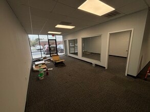 3900 Leeds Ave, North Charleston, SC for lease Interior Photo- Image 2 of 4