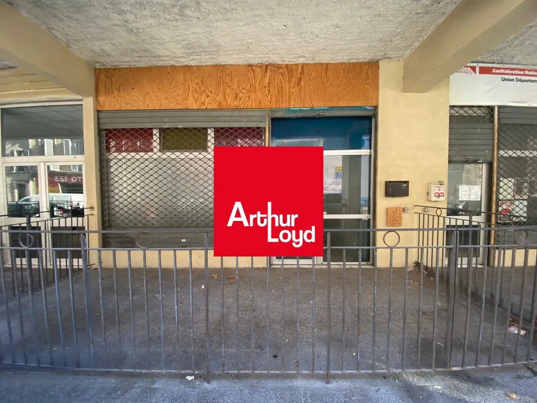 Retail in Marseille for sale Building Photo- Image 1 of 7