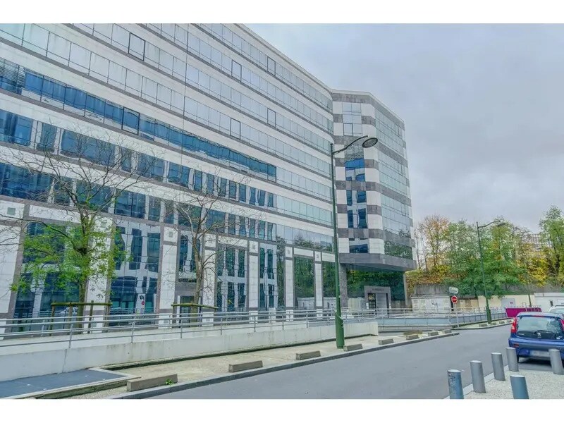 Office in Fontenay-sous-Bois for lease Building Photo- Image 1 of 7
