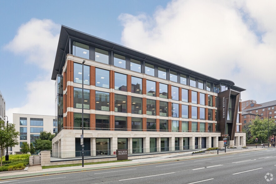 1A Wellington Pl, Leeds à louer - Photo principale - Image 1 de 9