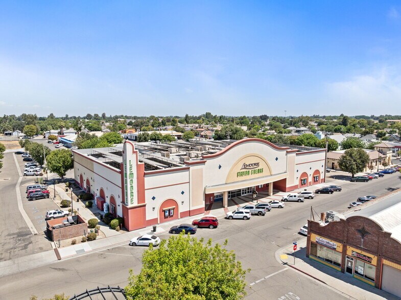 400 Follett St, Lemoore, CA à vendre - Photo du bâtiment - Image 2 de 35