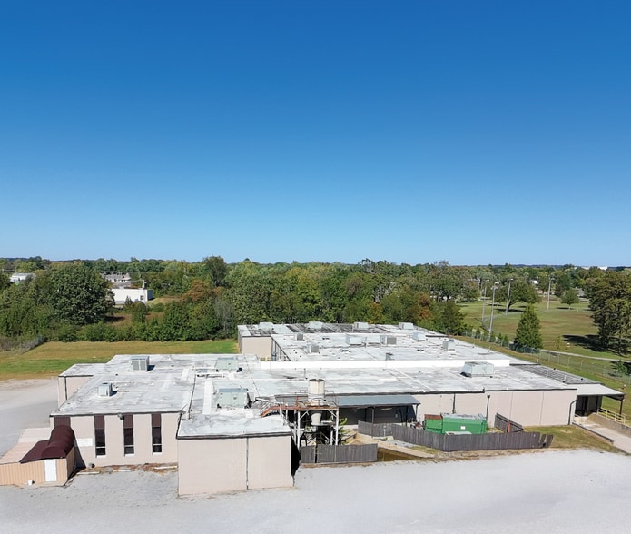 750 3rd st, Gentry, AR for sale - Building Photo - Image 2 of 7