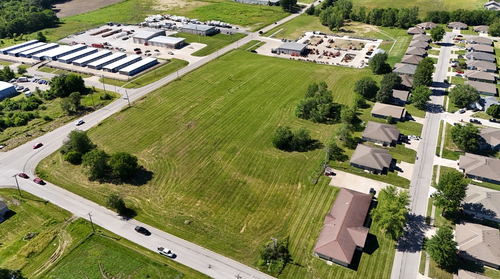 TBD N Broadway St, Oak Grove, MO à vendre - Photo du bâtiment - Image 2 de 4