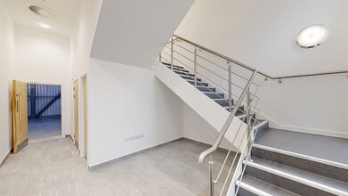 Lilford Rd, London for lease Matterport 3D Scan- Image 1 of 3