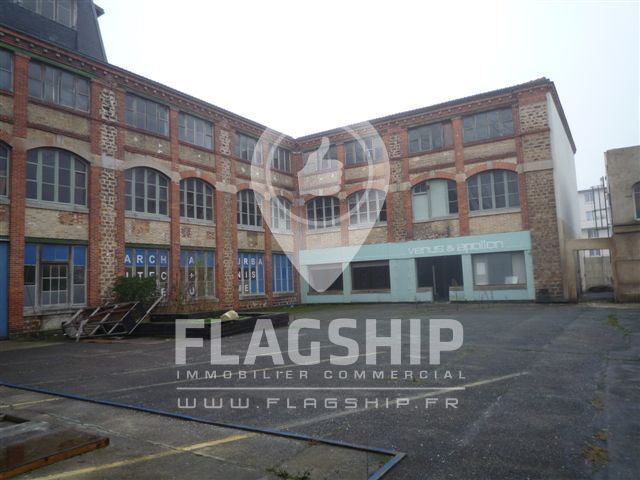 Flex dans Fontenay-sous-Bois à louer - Photo du bâtiment - Image 1 de 10