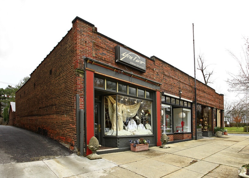 3475 Fairmount & Queenston Rd portfolio of 2 properties for sale on LoopNet.ca - Building Photo - Image 1 of 7