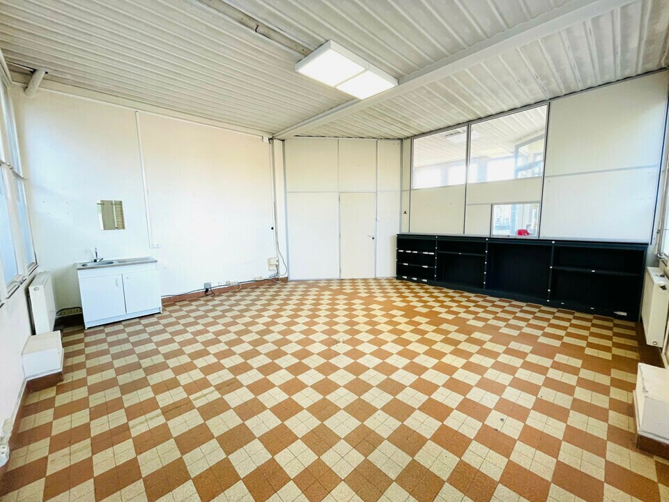 Office in Le Havre for lease Interior Photo- Image 1 of 6