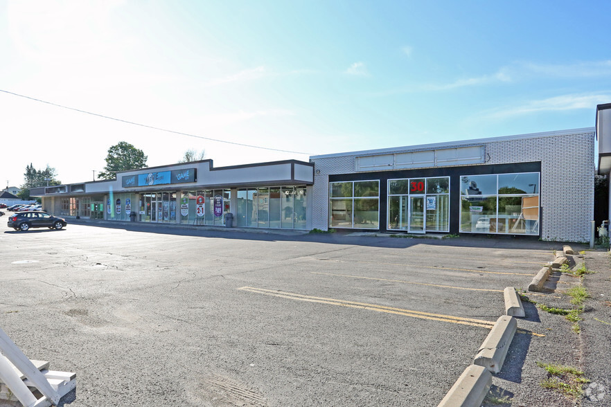 30-88 Main St E, Hawkesbury, ON for lease - Building Photo - Image 2 of 4