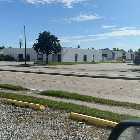 9203 Highway 23, Belle Chasse, LA for lease - Building Photo - Image 3 of 3