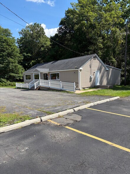 5394 Route 9W, Newburgh, NY for lease - Building Photo - Image 3 of 3