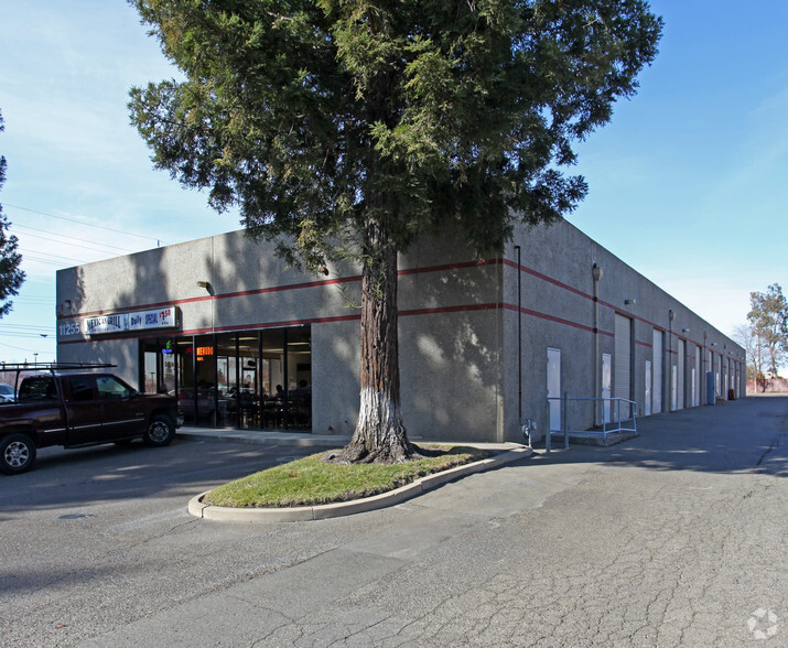 11255 Sunrise Gold Cir, Rancho Cordova, CA for lease - Building Photo - Image 2 of 2