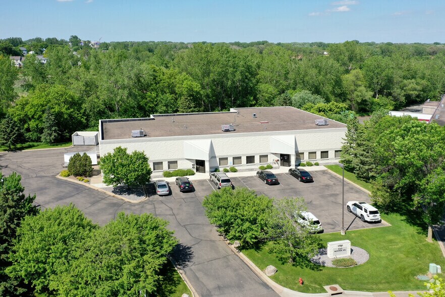 1781 Buerkle Cir, White Bear Lake, MN for lease - Aerial - Image 2 of 7