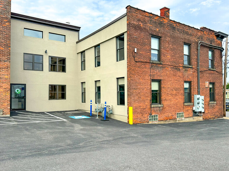 412 Main St, Utica, NY for lease - Building Photo - Image 3 of 41