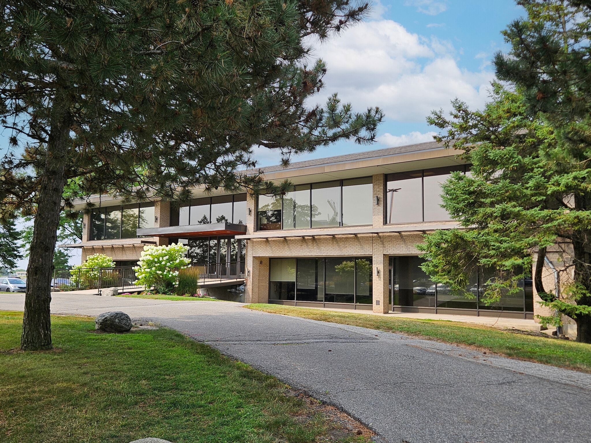 180 Renfrew Dr, Markham, ON for lease Building Photo- Image 1 of 1