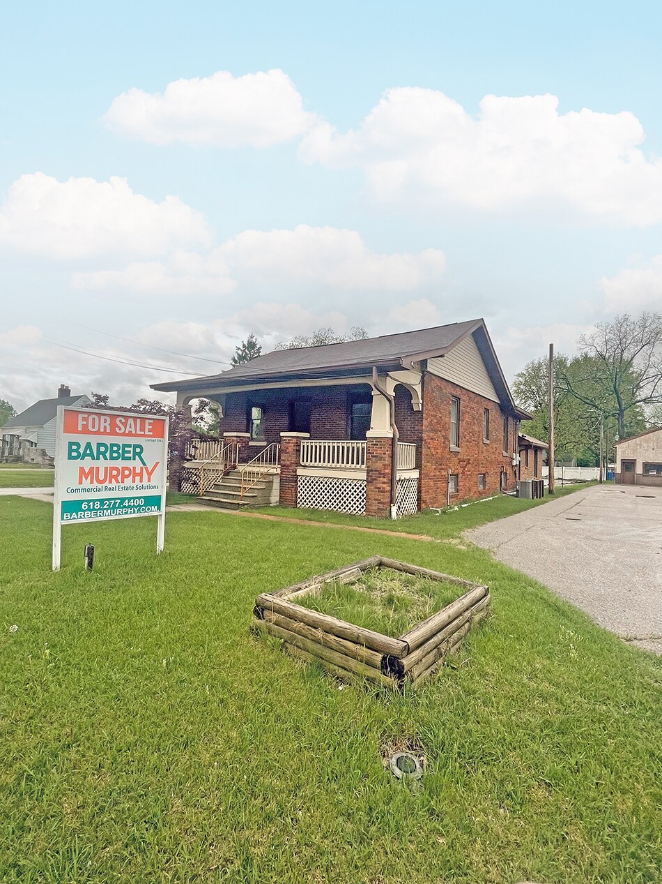 10326 Lincoln Trl, Fairview Heights, IL for lease Building Photo- Image 1 of 7