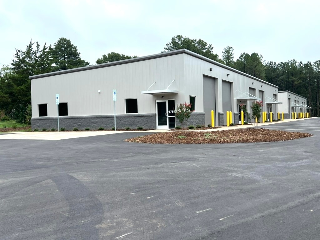 1781 S NC 16 Business Hwy, Stanley, NC for lease Interior Photo- Image 1 of 3